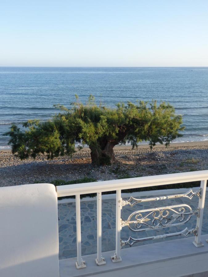 Coastal Apartment Christina 2 Makrýgialos Exterior foto